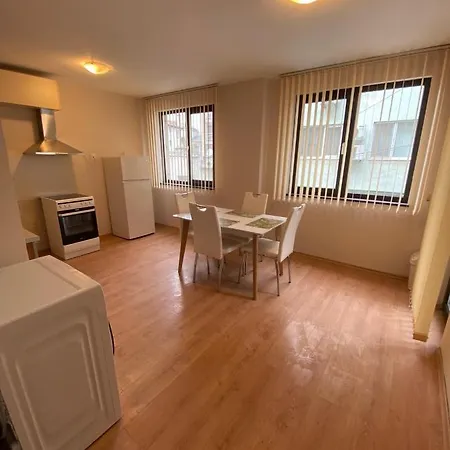 Vintage - A Centre *